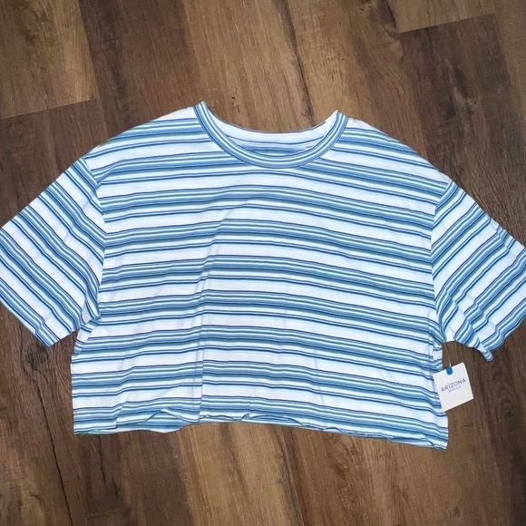 Arizona Jean Company Tops - NWT Arizona Boxy Cut Ivory Tee